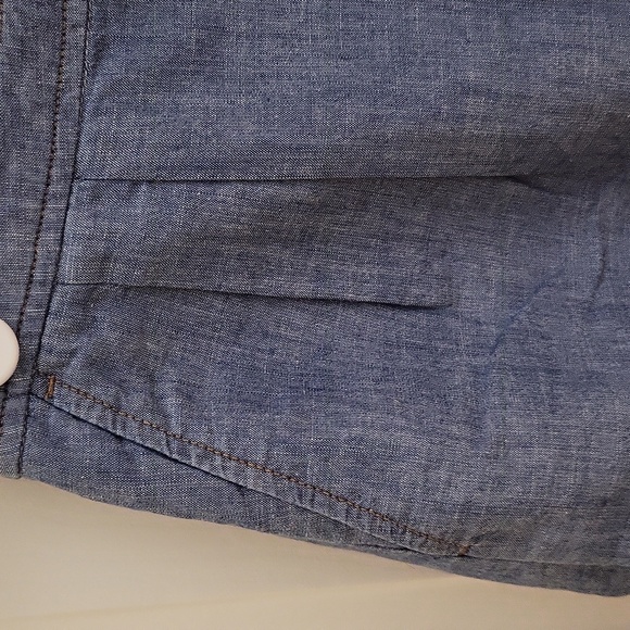 NWT Banana Republic Chambray Lightweight Denim Skirt, Size 2 - Picture 4 of 12
